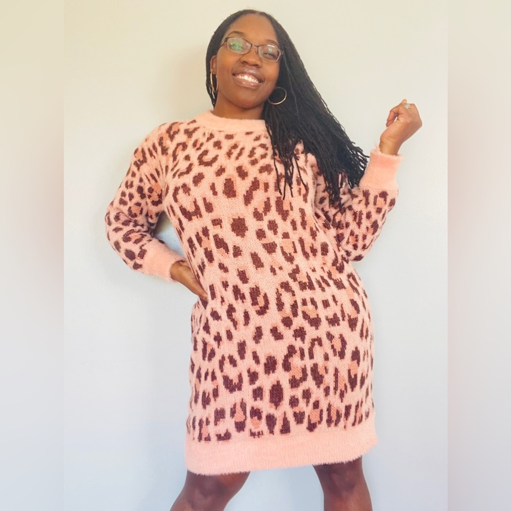 🩷 BLUSH 🩷 Cozy Leopard Sweater Dress